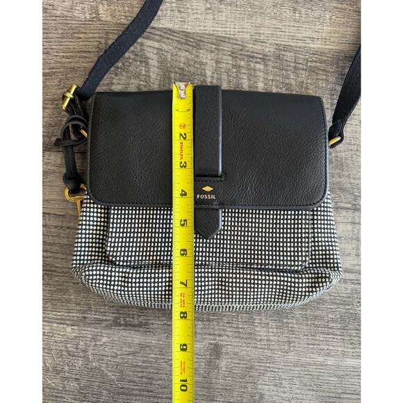 Fossil Kinley Crossbody Black White Houndstooth Checkered Front Flap 9” Small - Picture 9 of 16